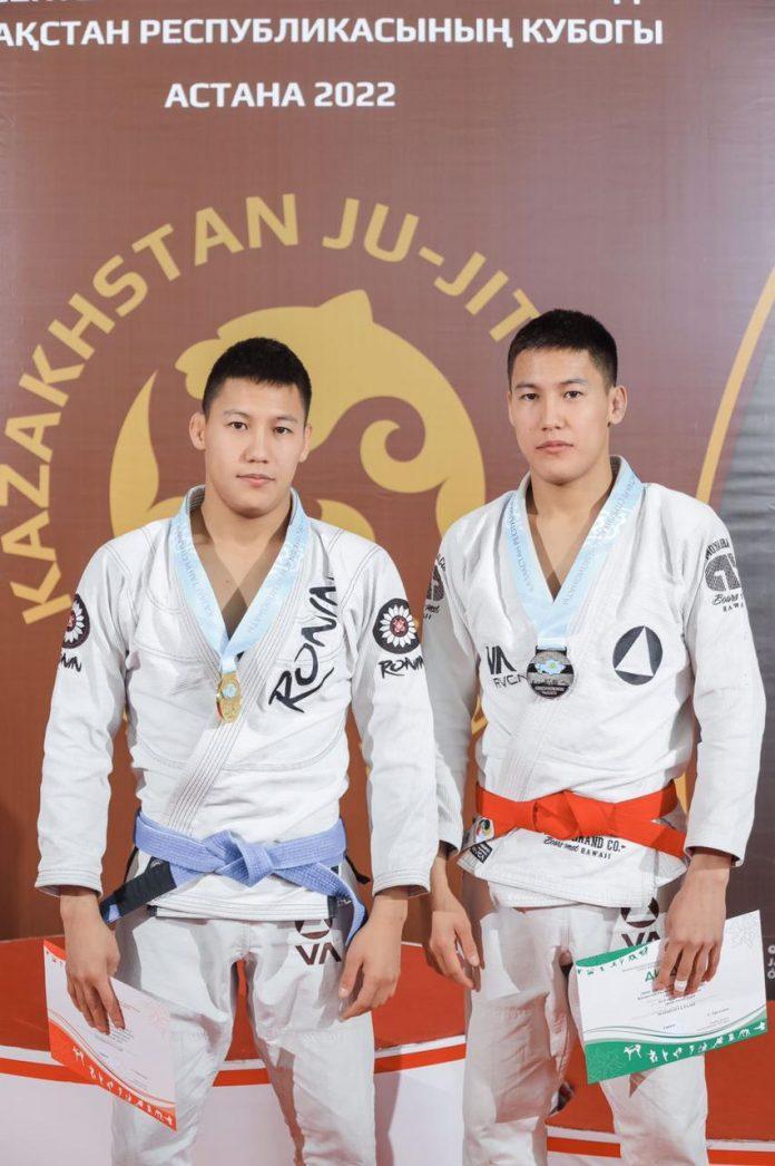 Талдықорғанда егіз чемпиондар дауыс берді